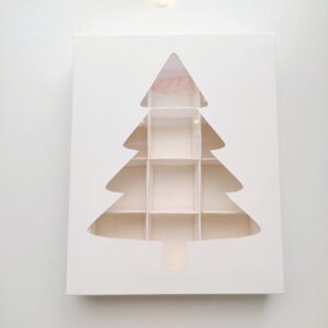 Коробка для 12 конфет «Ёлочка», с окном, белая, 19,5 х 15,5 х 3 см