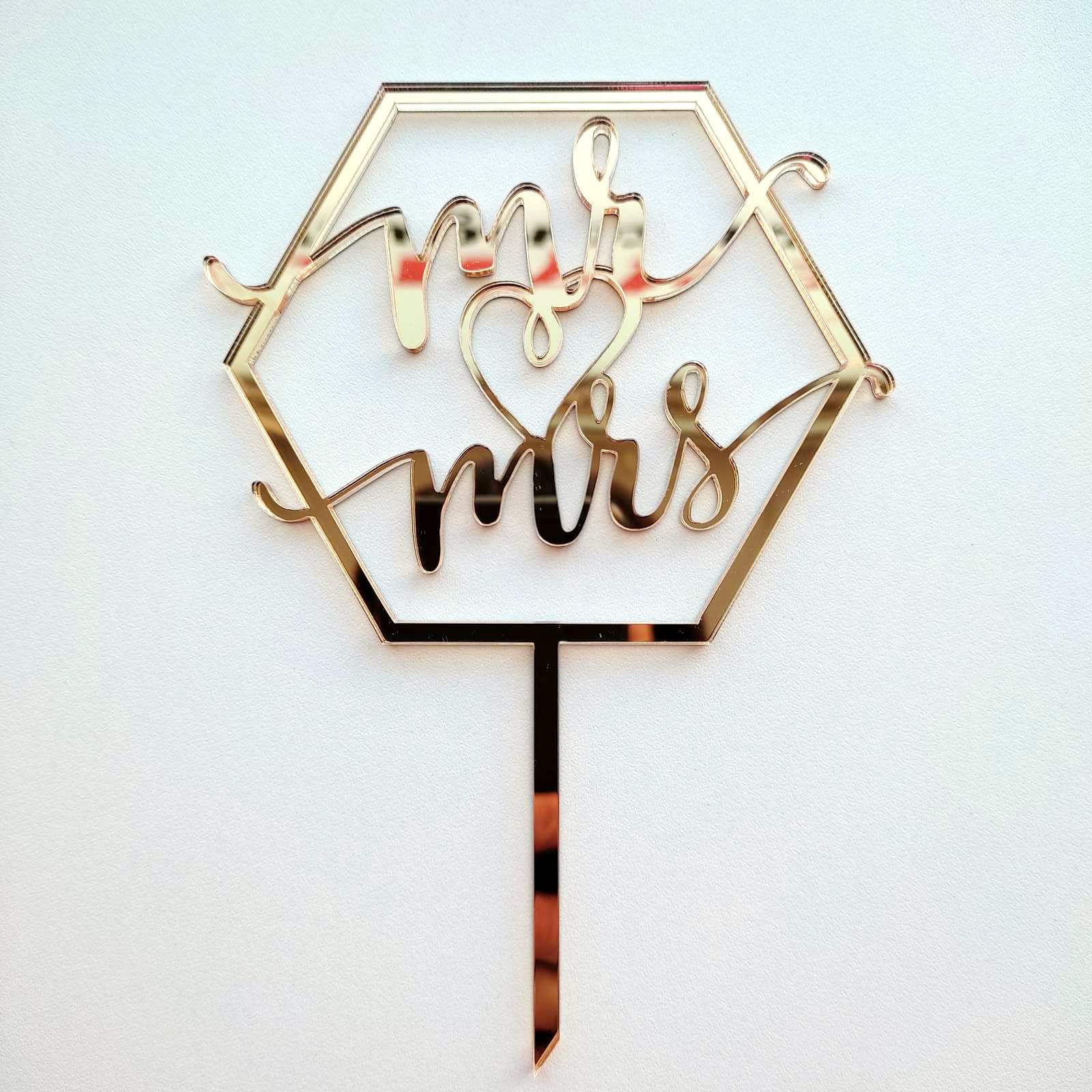 Топпер акриловый “Mr&Mrs”, цвет золотой